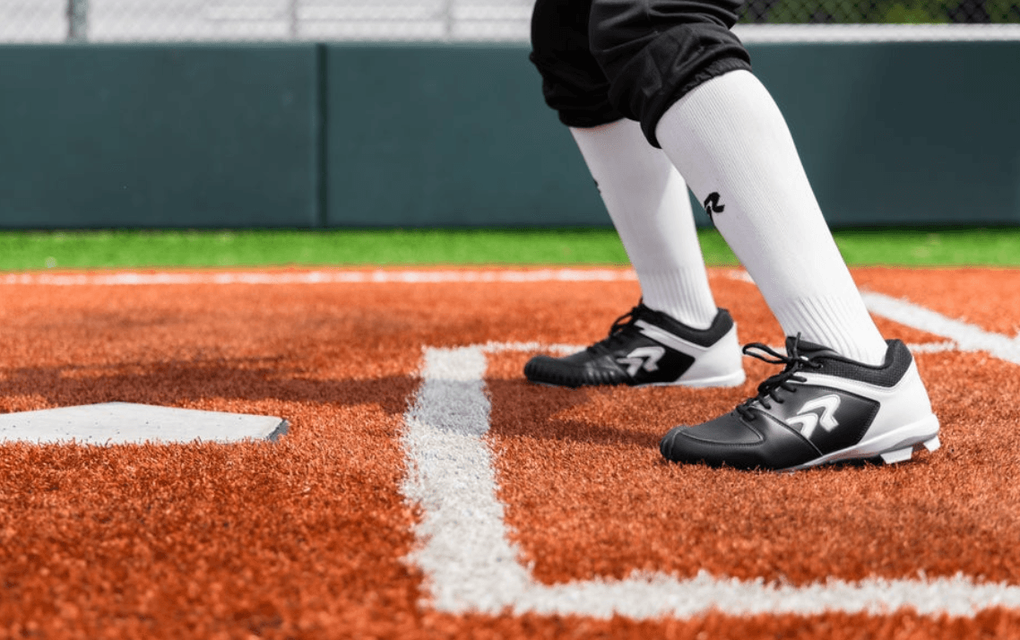 Choosing the Perfect Softball Footwear Tailoring Cleats for Every Age