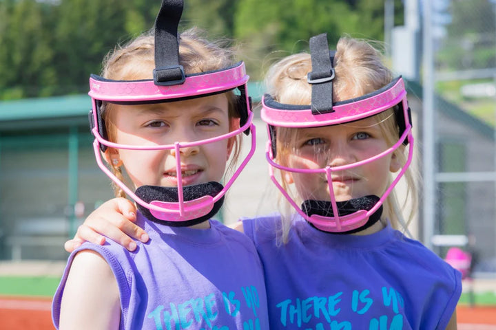 RIP-IT Defense Softball Fielder's Mask, Taglio Leggero e Sicuro per la Massima Protezione e Comfort, Non ostacola la Vista, Adatto per Code di Cavallo